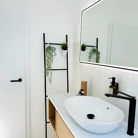 Apartment Neu - Frisch Renoviertes Ferienapartment 