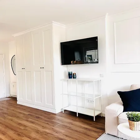 Neu - Frisch Renoviertes Ferienapartment 