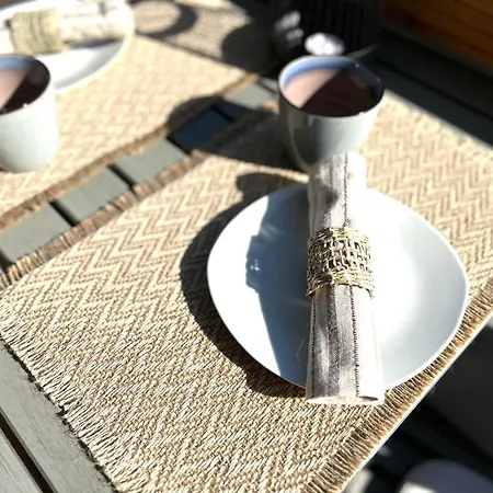 Neu - Frisch Renoviertes Ferienapartment 